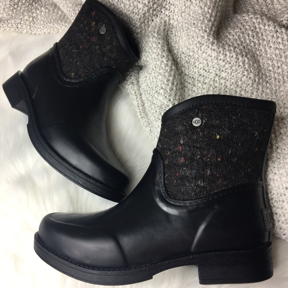 UGG Paxton Rainboots Size 6 NEW